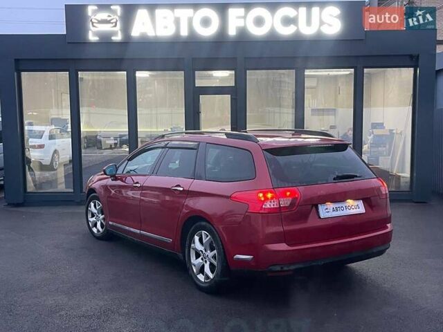 Красный Ситроен С5, объемом двигателя 2 л и пробегом 300 тыс. км за 5990 $, фото 7 на Automoto.ua