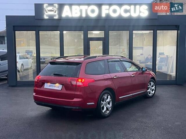 Красный Ситроен С5, объемом двигателя 2 л и пробегом 300 тыс. км за 5990 $, фото 4 на Automoto.ua