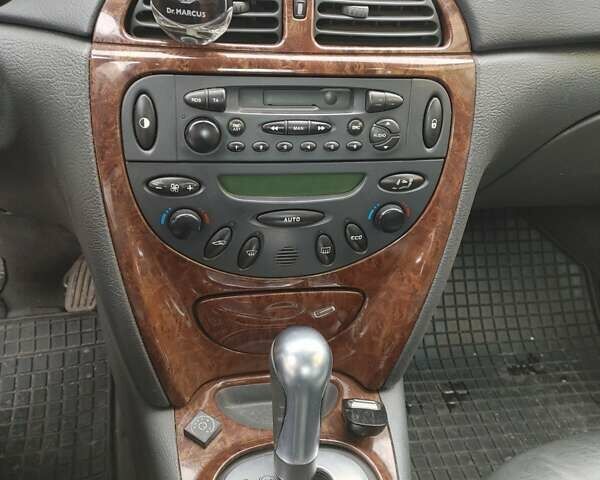Ситроен С5, объемом двигателя 2 л и пробегом 259 тыс. км за 3000 $, фото 8 на Automoto.ua