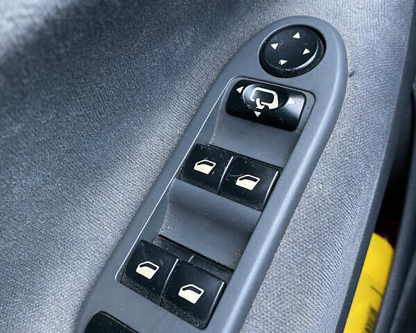 Ситроен С5, объемом двигателя 2 л и пробегом 230 тыс. км за 5300 $, фото 10 на Automoto.ua