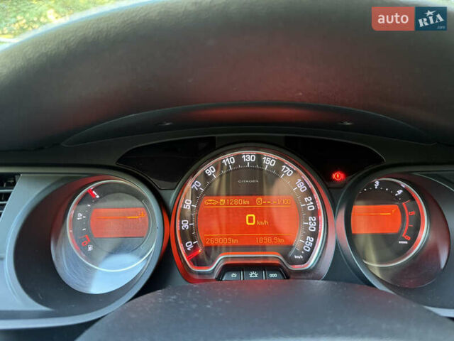 Сітроен С5, об'ємом двигуна 1.6 л та пробігом 270 тис. км за 6000 $, фото 11 на Automoto.ua