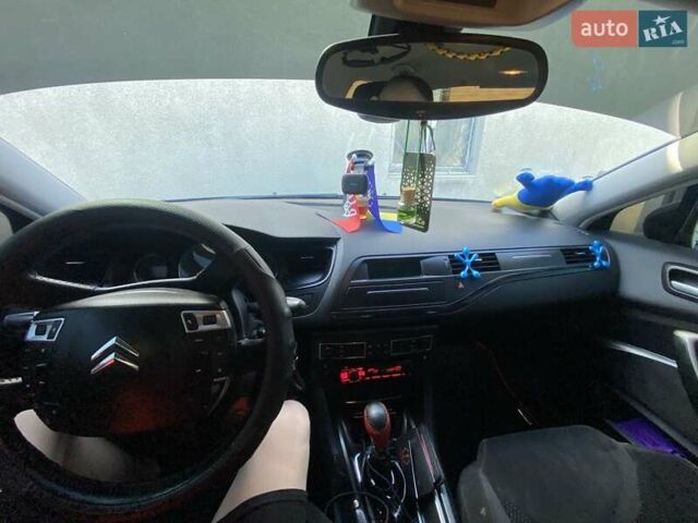 Ситроен С5, объемом двигателя 1.6 л и пробегом 300 тыс. км за 5650 $, фото 38 на Automoto.ua