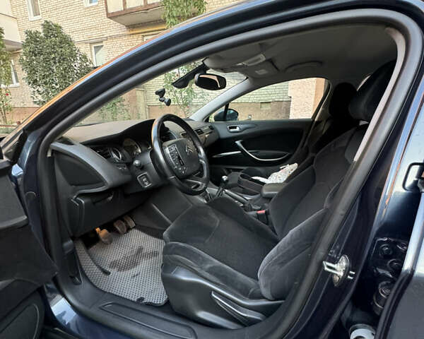 Сітроен С5, об'ємом двигуна 1.6 л та пробігом 270 тис. км за 6000 $, фото 5 на Automoto.ua