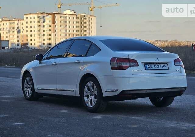 Сітроен С5, об'ємом двигуна 2 л та пробігом 220 тис. км за 8300 $, фото 9 на Automoto.ua