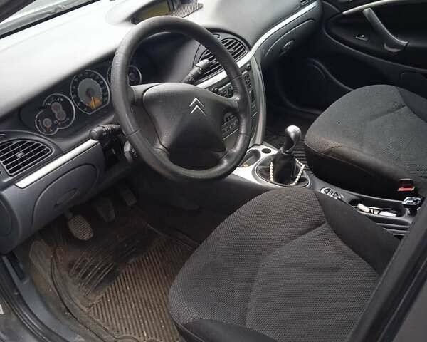 Сітроен С5, об'ємом двигуна 1.6 л та пробігом 322 тис. км за 5000 $, фото 6 на Automoto.ua