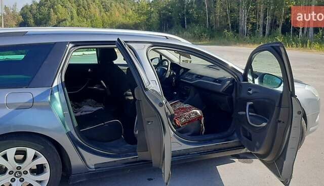Сітроен С5, об'ємом двигуна 2 л та пробігом 320 тис. км за 5899 $, фото 13 на Automoto.ua