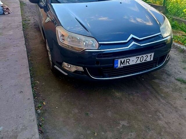 Сітроен С5, об'ємом двигуна 1.6 л та пробігом 320 тис. км за 2600 $, фото 1 на Automoto.ua