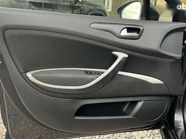 Сітроен С5, об'ємом двигуна 1.6 л та пробігом 234 тис. км за 7400 $, фото 22 на Automoto.ua