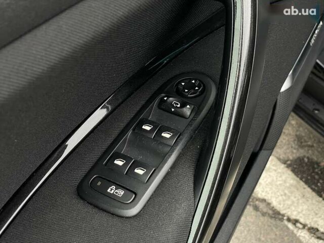 Сітроен С5, об'ємом двигуна 2.2 л та пробігом 279 тис. км за 9490 $, фото 20 на Automoto.ua