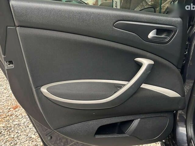 Сітроен С5, об'ємом двигуна 1.6 л та пробігом 234 тис. км за 7400 $, фото 23 на Automoto.ua