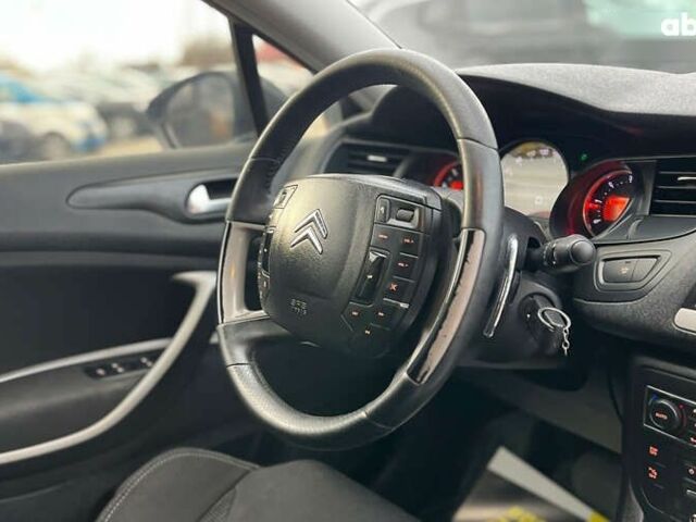 Сітроен С5, об'ємом двигуна 1.6 л та пробігом 234 тис. км за 7400 $, фото 16 на Automoto.ua