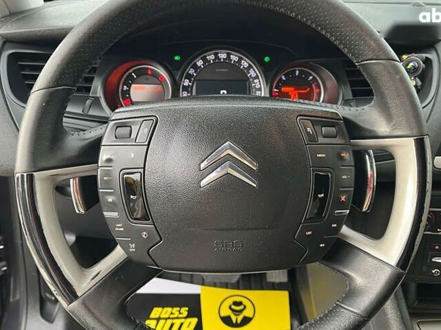 Сітроен С5, об'ємом двигуна 1.6 л та пробігом 234 тис. км за 7400 $, фото 10 на Automoto.ua