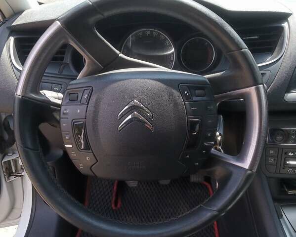 Сітроен С5, об'ємом двигуна 2 л та пробігом 312 тис. км за 6699 $, фото 10 на Automoto.ua