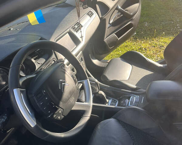 Сітроен С5, об'ємом двигуна 2 л та пробігом 265 тис. км за 8500 $, фото 23 на Automoto.ua