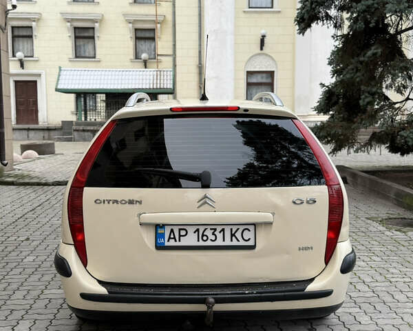 Желтый Ситроен С5, объемом двигателя 2 л и пробегом 360 тыс. км за 2850 $, фото 4 на Automoto.ua