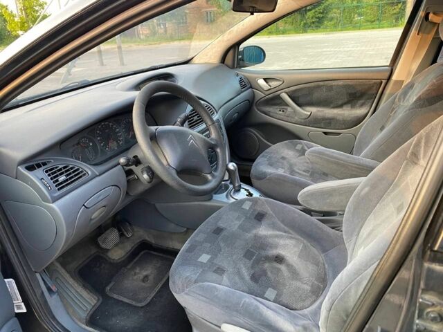 Серый Ситроен С5, объемом двигателя 2 л и пробегом 370 тыс. км за 3400 $, фото 14 на Automoto.ua