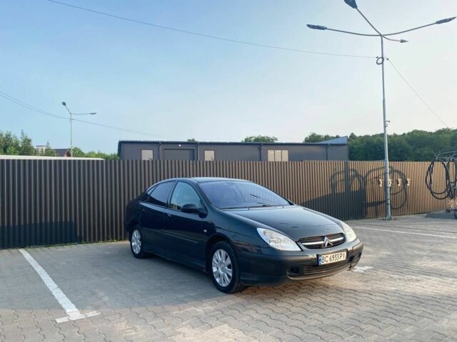 Серый Ситроен С5, объемом двигателя 2 л и пробегом 370 тыс. км за 3400 $, фото 3 на Automoto.ua