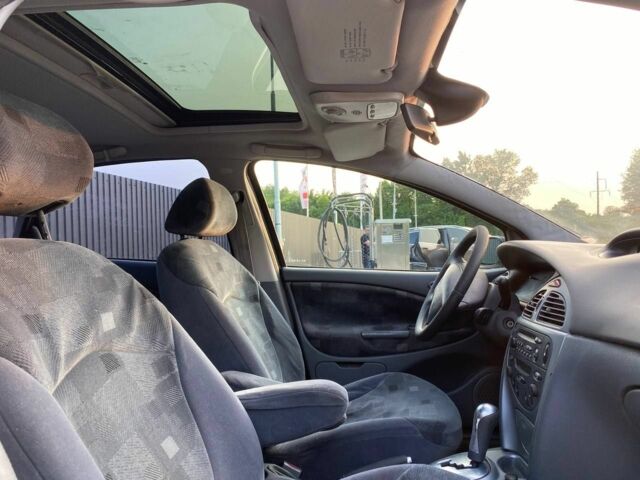 Серый Ситроен С5, объемом двигателя 2 л и пробегом 370 тыс. км за 3400 $, фото 21 на Automoto.ua