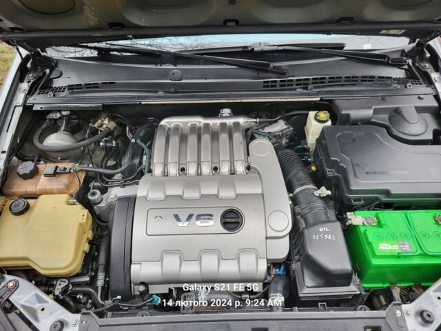 Серый Ситроен С5, объемом двигателя 2.9 л и пробегом 300 тыс. км за 3800 $, фото 6 на Automoto.ua