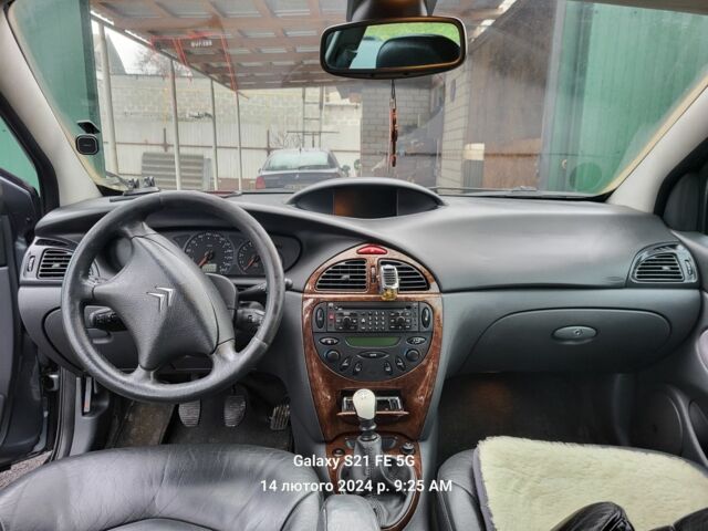 Серый Ситроен С5, объемом двигателя 2.9 л и пробегом 300 тыс. км за 3800 $, фото 8 на Automoto.ua