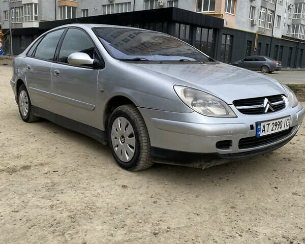 Серый Ситроен С5, объемом двигателя 2 л и пробегом 475 тыс. км за 2800 $, фото 2 на Automoto.ua