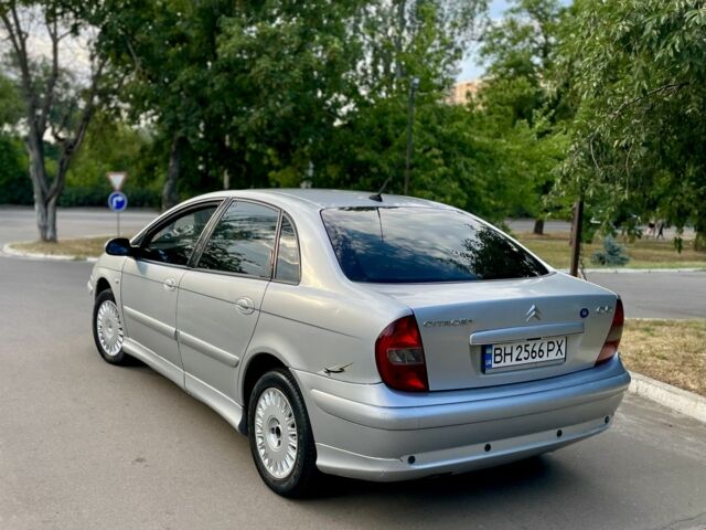 Серый Ситроен С5, объемом двигателя 2 л и пробегом 300 тыс. км за 3000 $, фото 4 на Automoto.ua