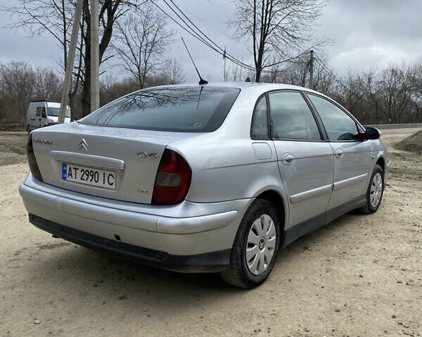 Серый Ситроен С5, объемом двигателя 2 л и пробегом 475 тыс. км за 2800 $, фото 4 на Automoto.ua