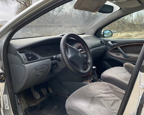 Серый Ситроен С5, объемом двигателя 2 л и пробегом 475 тыс. км за 2800 $, фото 9 на Automoto.ua