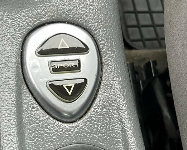 Сірий Сітроен С5, об'ємом двигуна 2.2 л та пробігом 283 тис. км за 2800 $, фото 28 на Automoto.ua