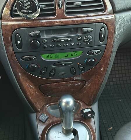 Ситроен С5 2003 в Киеве на Automoto.ua Серый Ситроен С5, объемом двигателя 2 л и пробегом 260 тыс. км за 2800 $, фото 21 на Automoto.ua