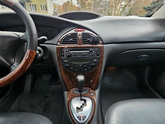 Серый Ситроен С5, объемом двигателя 2 л и пробегом 237 тыс. км за 2999 $, фото 6 на Automoto.ua