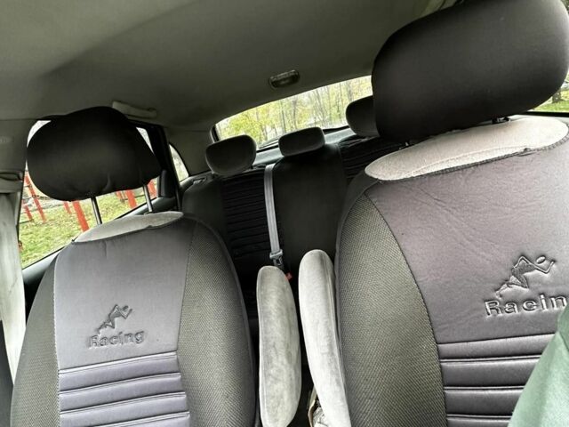 Ситроен С5 2003 в Хмельнике на Automoto.ua Серый Ситроен С5, объемом двигателя 2 л и пробегом 1 тыс. км за 2700 $, фото 3 на Automoto.ua