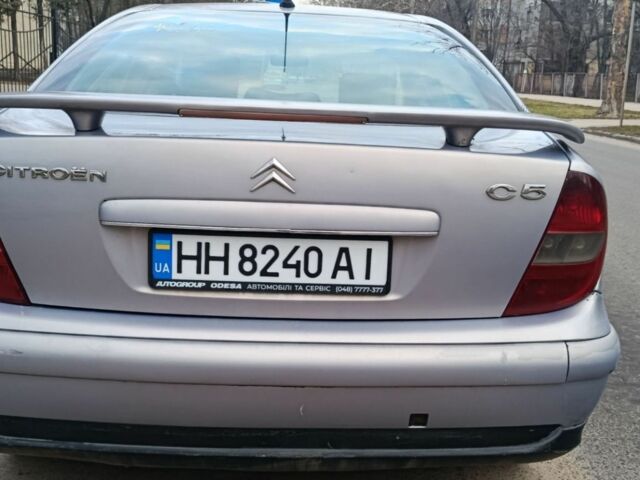 Серый Ситроен С5, объемом двигателя 2 л и пробегом 201 тыс. км за 2600 $, фото 1 на Automoto.ua