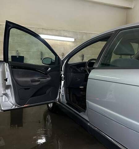 Серый Ситроен С5, объемом двигателя 2 л и пробегом 186 тыс. км за 5500 $, фото 16 на Automoto.ua