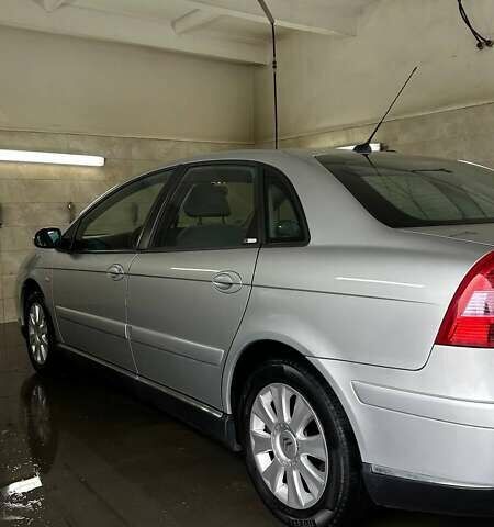 Серый Ситроен С5, объемом двигателя 2 л и пробегом 186 тыс. км за 5500 $, фото 17 на Automoto.ua