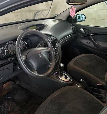 Серый Ситроен С5, объемом двигателя 2 л и пробегом 186 тыс. км за 5500 $, фото 15 на Automoto.ua