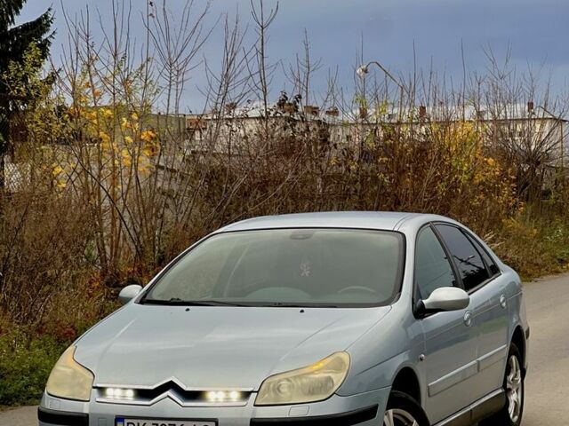 Сірий Сітроен С5, об'ємом двигуна 2 л та пробігом 240 тис. км за 3899 $, фото 1 на Automoto.ua