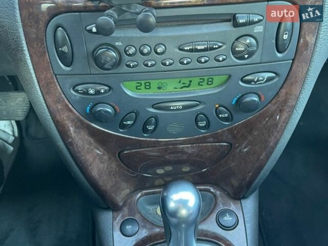 Серый Ситроен С5, объемом двигателя 2 л и пробегом 254 тыс. км за 3000 $, фото 15 на Automoto.ua