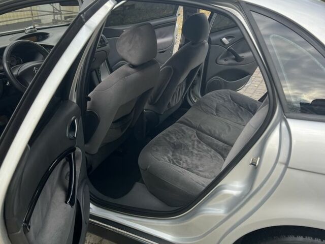 Сірий Сітроен С5, об'ємом двигуна 2 л та пробігом 326 тис. км за 3950 $, фото 10 на Automoto.ua