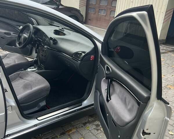 Сірий Сітроен С5, об'ємом двигуна 2 л та пробігом 326 тис. км за 3900 $, фото 6 на Automoto.ua