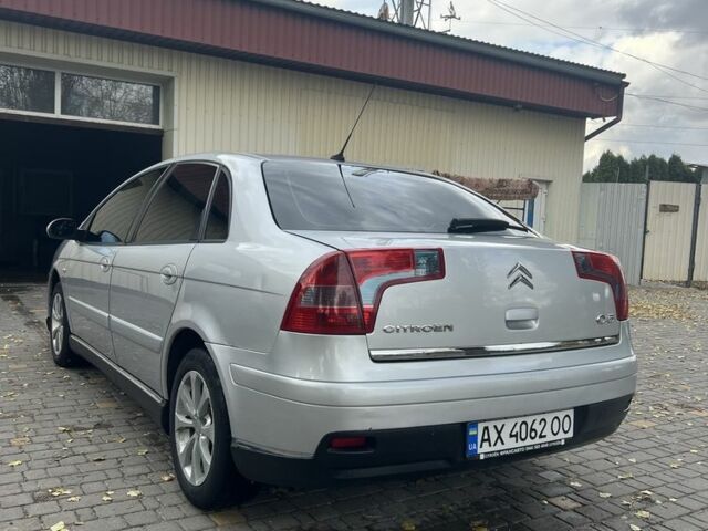 Сірий Сітроен С5, об'ємом двигуна 2 л та пробігом 326 тис. км за 3950 $, фото 3 на Automoto.ua