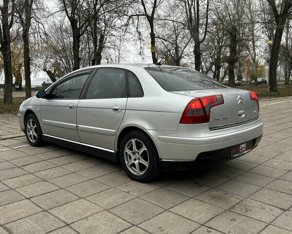 Серый Ситроен С5, объемом двигателя 2 л и пробегом 214 тыс. км за 3500 $, фото 12 на Automoto.ua