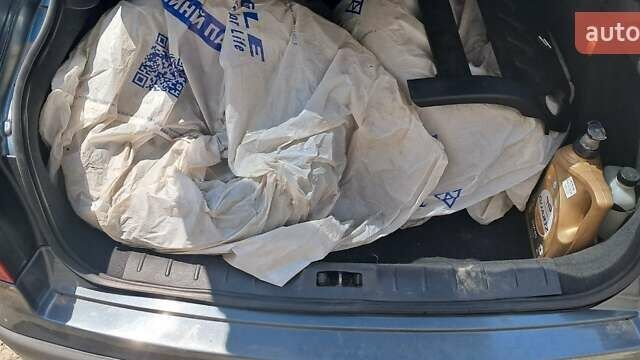 Сірий Сітроен С5, об'ємом двигуна 1.75 л та пробігом 200 тис. км за 3600 $, фото 9 на Automoto.ua