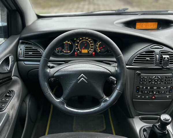 Серый Ситроен С5, объемом двигателя 2 л и пробегом 214 тыс. км за 3500 $, фото 21 на Automoto.ua