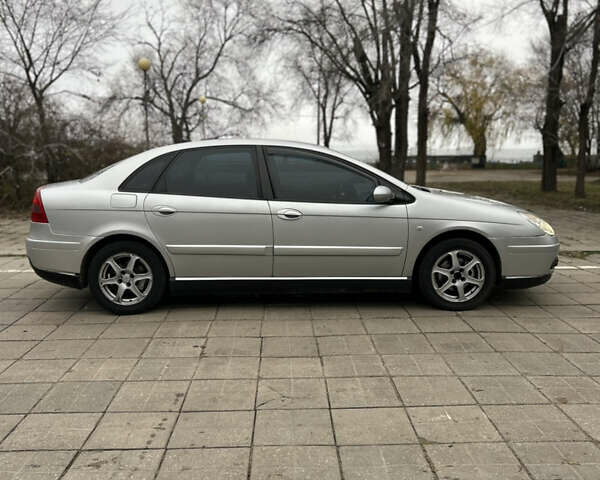 Серый Ситроен С5, объемом двигателя 2 л и пробегом 214 тыс. км за 3500 $, фото 7 на Automoto.ua