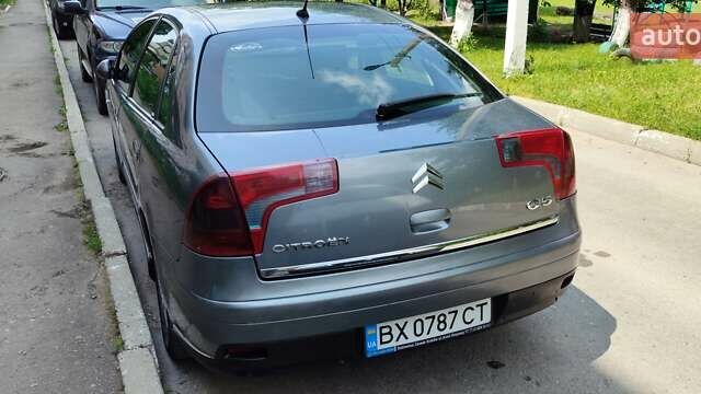 Серый Ситроен С5, объемом двигателя 2 л и пробегом 328 тыс. км за 4600 $, фото 3 на Automoto.ua