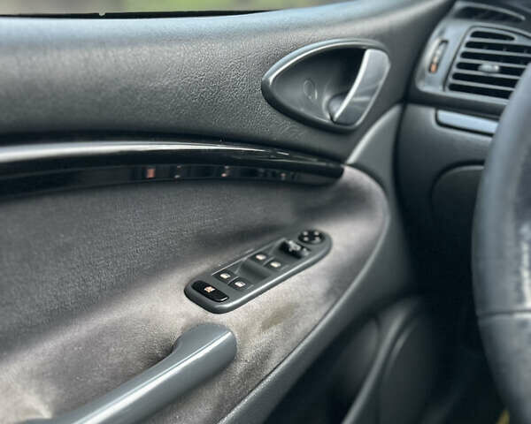 Серый Ситроен С5, объемом двигателя 2 л и пробегом 214 тыс. км за 3500 $, фото 27 на Automoto.ua