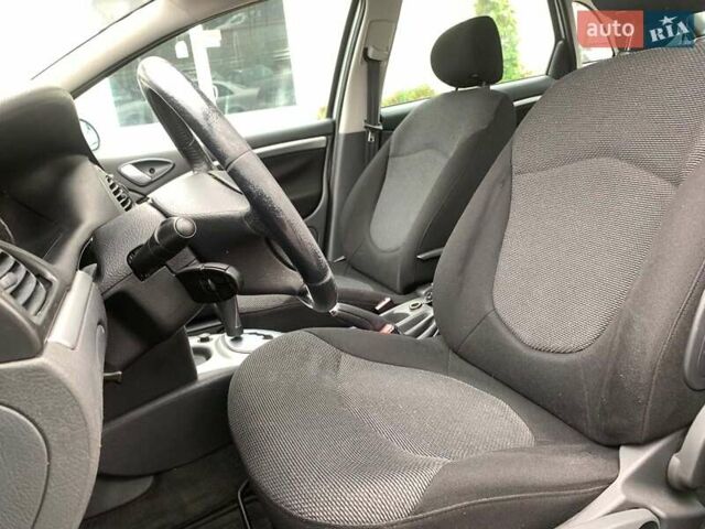 Серый Ситроен С5, объемом двигателя 2 л и пробегом 272 тыс. км за 5390 $, фото 21 на Automoto.ua