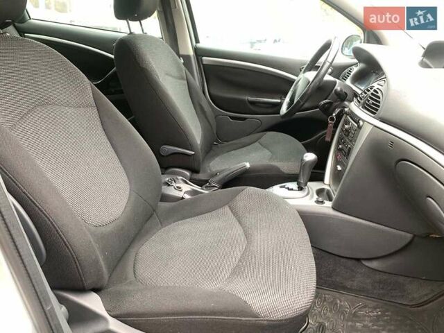 Серый Ситроен С5, объемом двигателя 2 л и пробегом 272 тыс. км за 5390 $, фото 25 на Automoto.ua