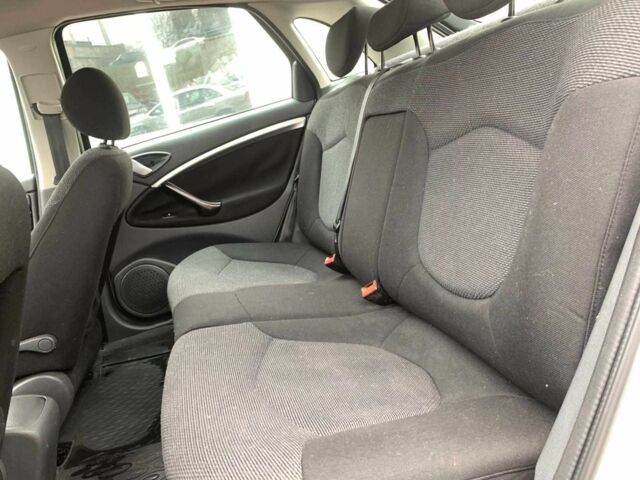 Серый Ситроен С5, объемом двигателя 2 л и пробегом 272 тыс. км за 5390 $, фото 22 на Automoto.ua